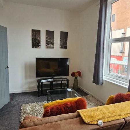 City Blessed Aptm 5 With Free Parking South Shields Buitenkant foto